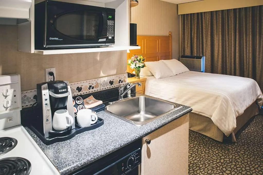Pinnacle Hotel Whistler 3*,  Kanada