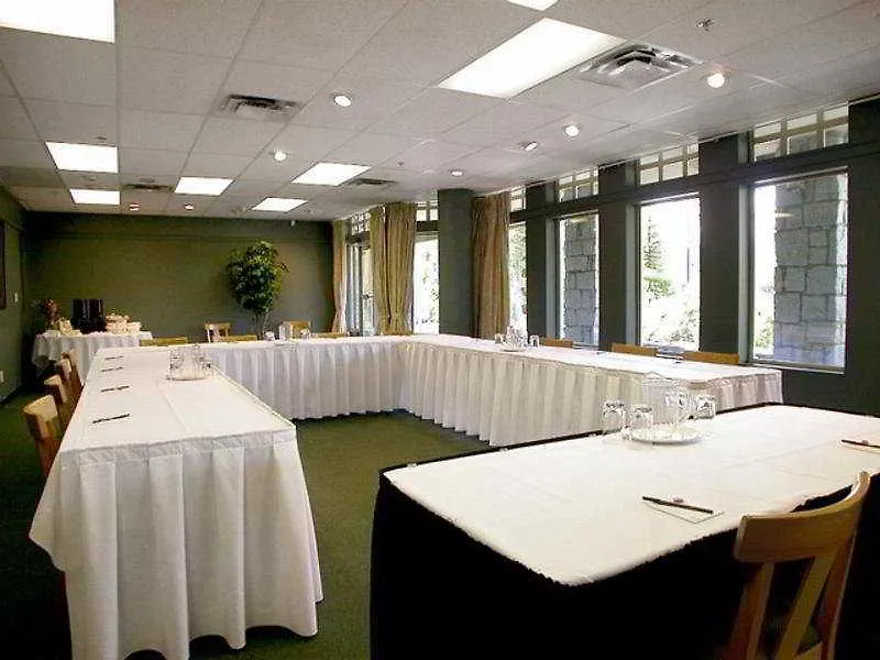 Pinnacle Hotel Whistler
