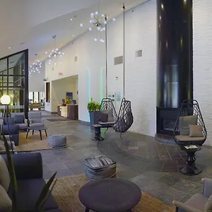 Hotel Aava, Whistler